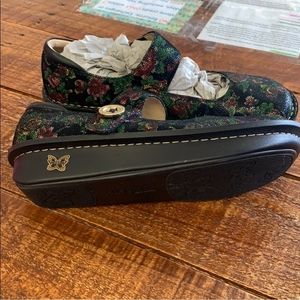 Alegria shoes 🐄